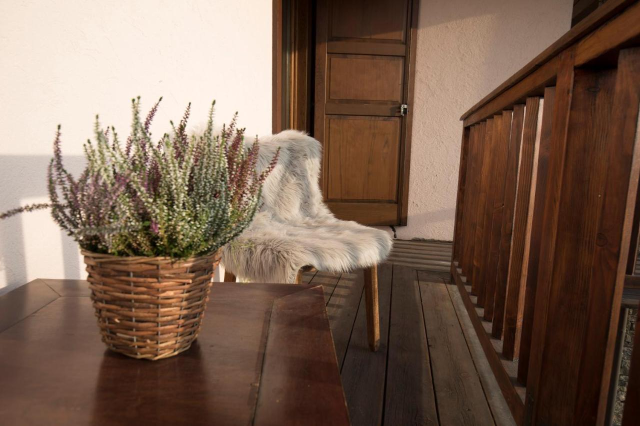 Bed and Breakfast Le Jasmin Aosta Esterno foto